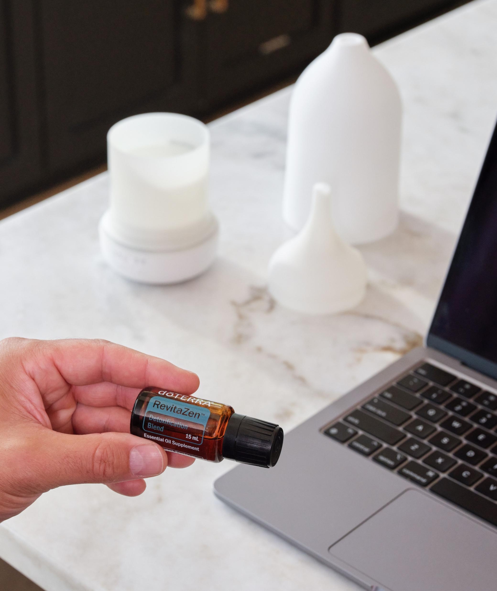 Смесь для детоксикации dōTERRA RevitaZen, 15 мл - Смеси эфирных масел - Каталог товаров