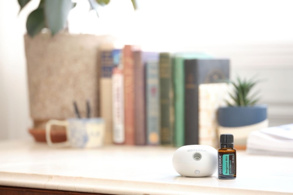 Набор doTERRA портативный диффузор Bubble с датчиком движения и масло Лимонная мята (Bergamot Mint), 15 мл - Диффузоры - Каталог товаров