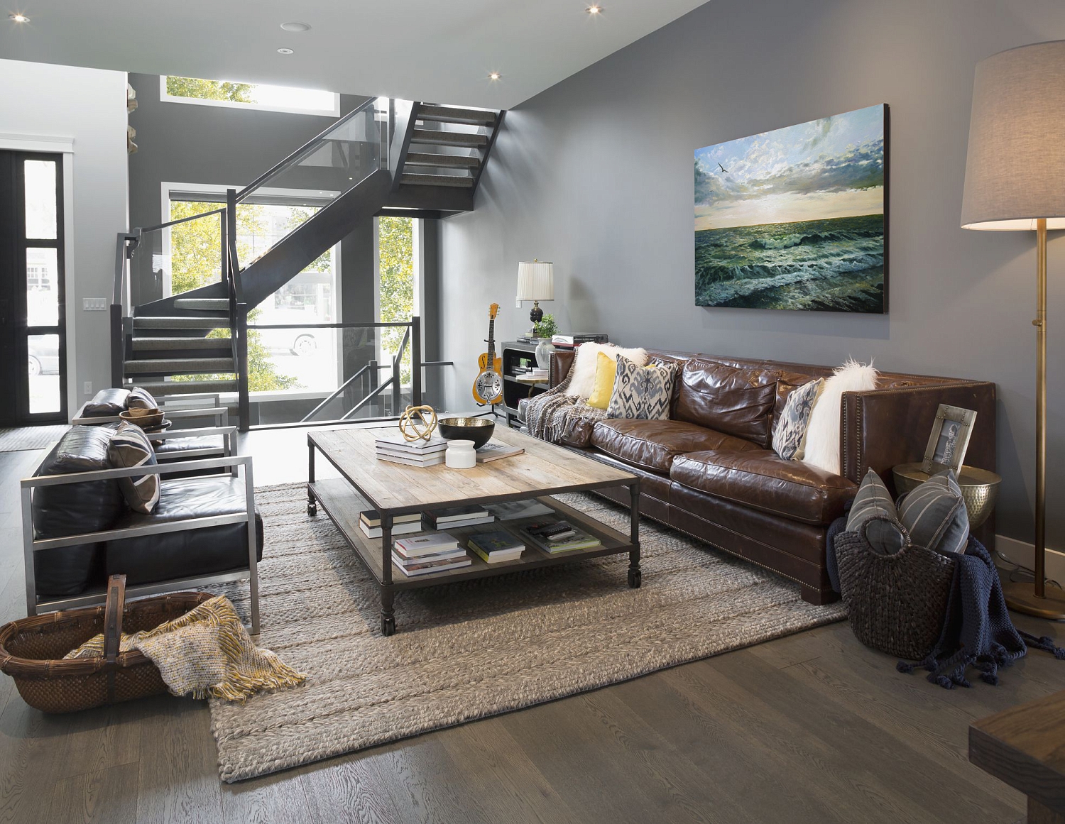 Картины в гостиных