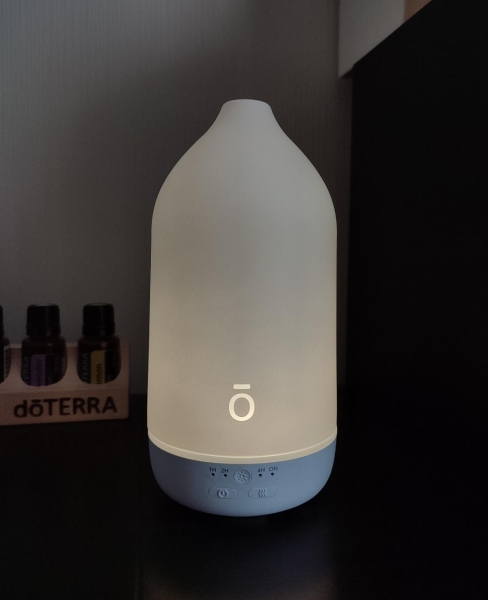 Набор doTERRA "Секрет праздника" с диффузором Лалуз Laluz (120 мл), 3x5 мл - Наборы эфирных масел - Каталог товаров