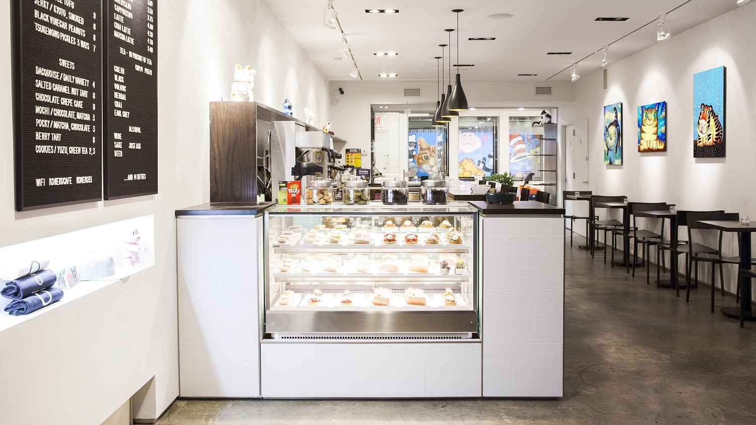 Картины в ресторанах и кафе