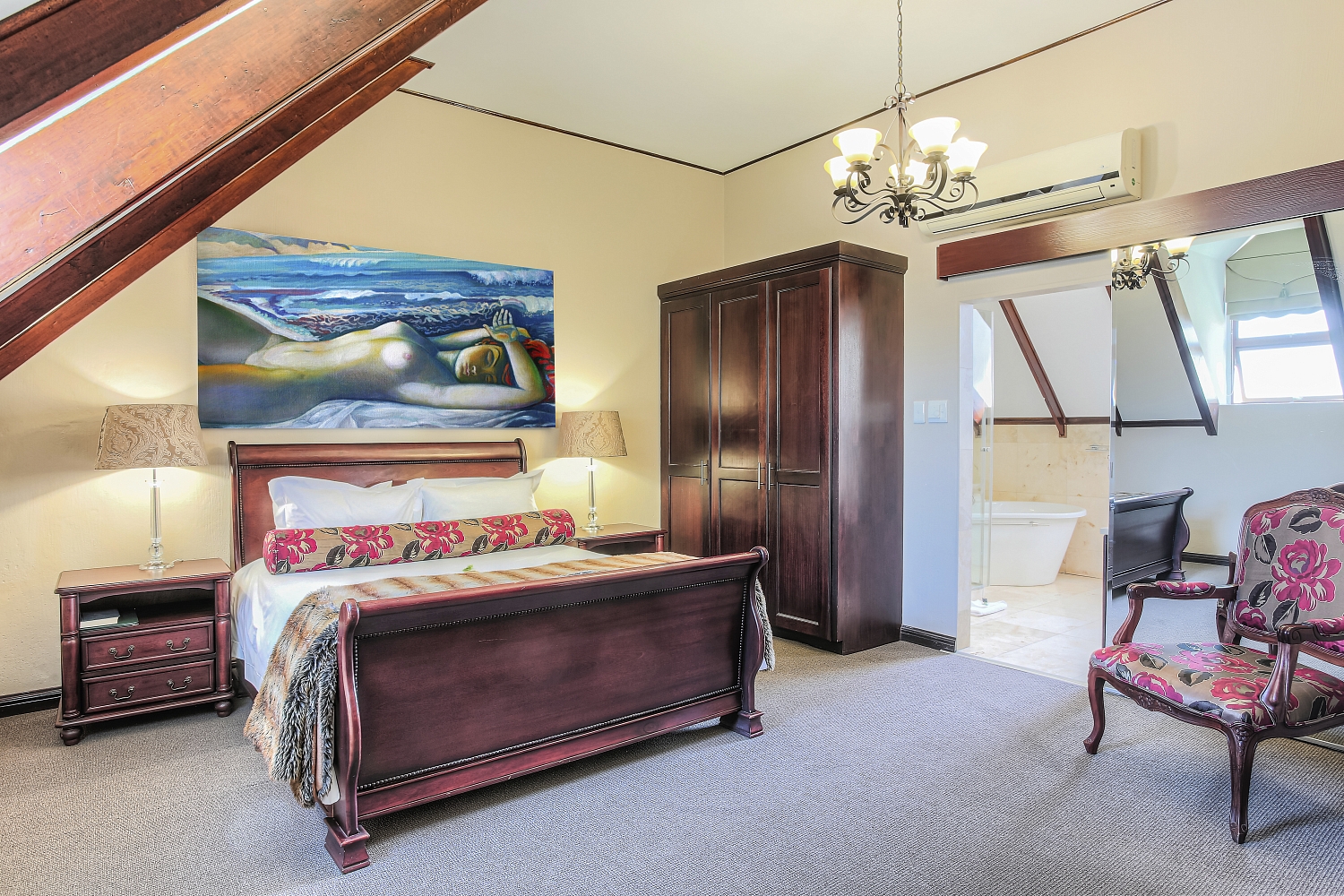 Картины в отелях и гостевых домах