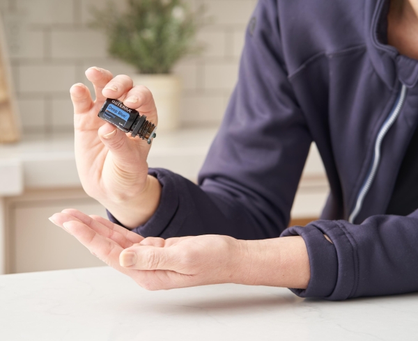 "Дип Блю" успокаивающая смесь эфирных масел для массажа, doTERRA Deep Blue, 5 мл - Смеси эфирных масел - Каталог товаров