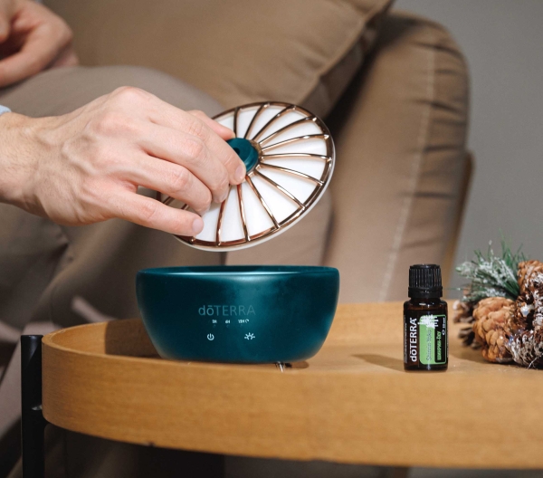 Набор dōTERRA «Лесной оазис» диффузор Hikari (100 мл) и смесь «Шинрин-Ёку» (15 мл) - Диффузоры - Каталог товаров