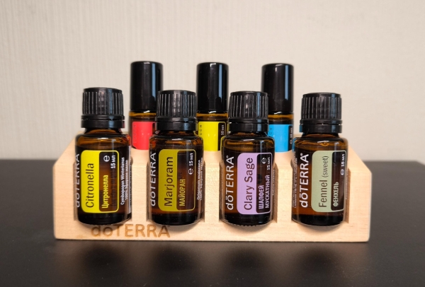 Деревянная подставка для масел doTERRA (для 3 роллеров и 4 масел по 15 мл) - Для использования масел - Каталог товаров