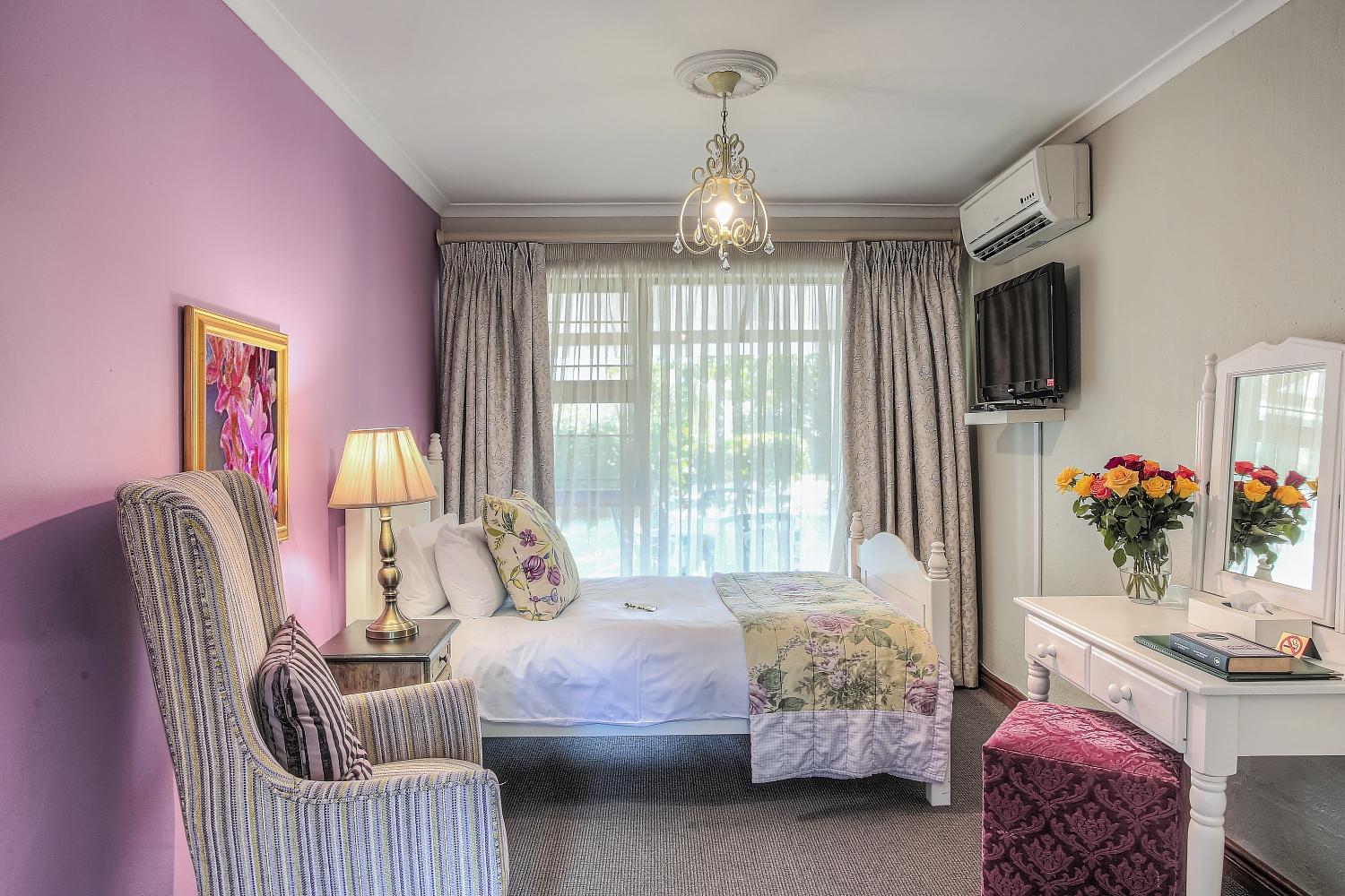 Картины в отелях и гостевых домах