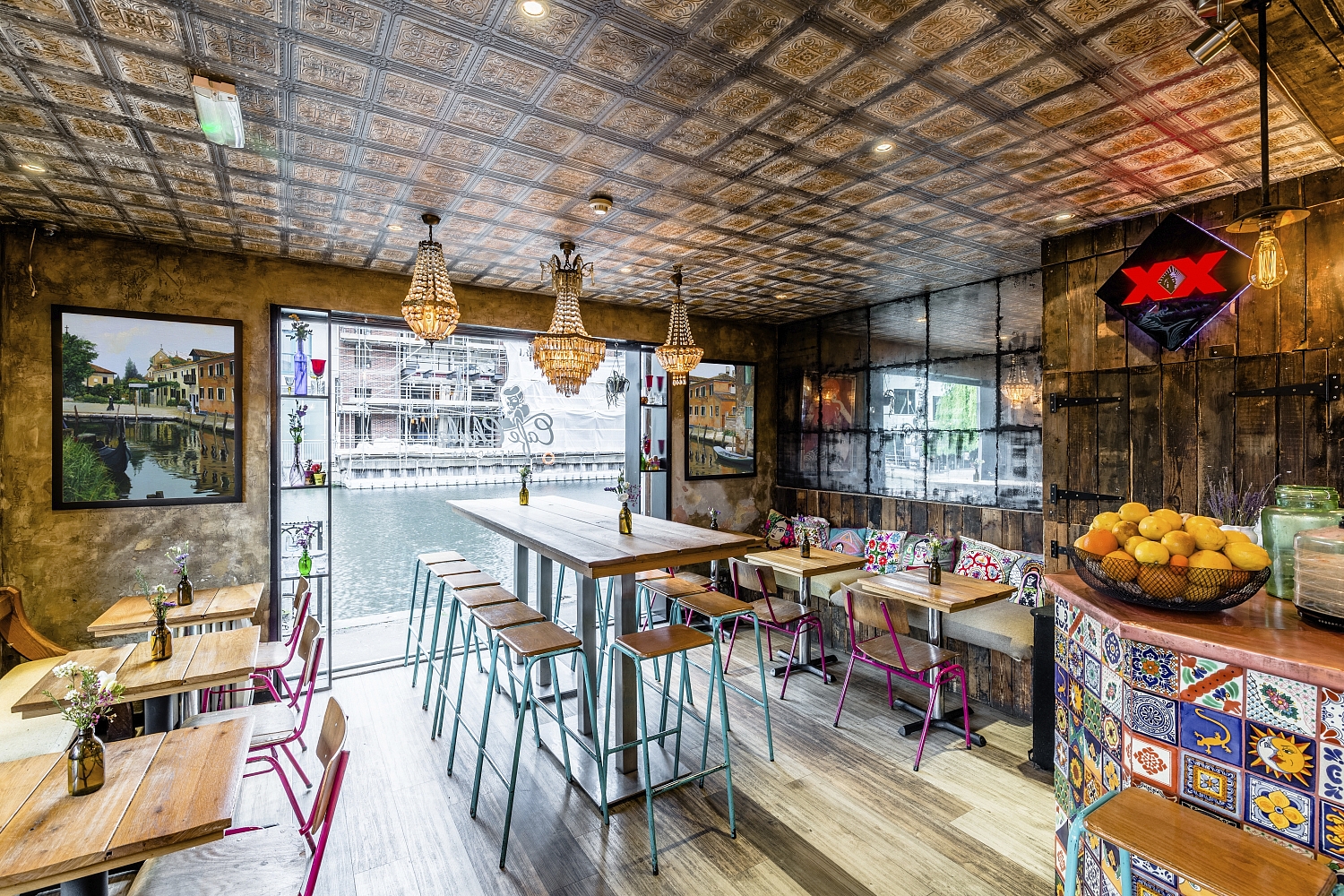 Картины в ресторанах и кафе