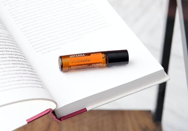 "Мотивация" ободряющая смесь эфирных масел, doTERRA Touch Motivate, роллер 10 мл - Смеси эфирных масел - Каталог товаров